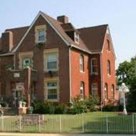 Central West End Bed And Breakfast Saint Louis Esterno foto